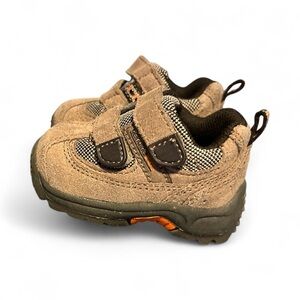 OshKosh B'gosh Tan and Black Kids Boots